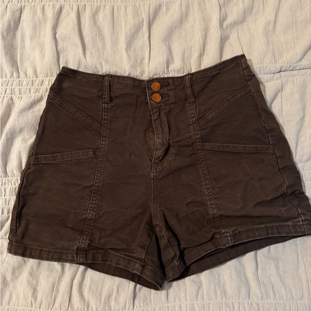 Universal Thread Shorts
